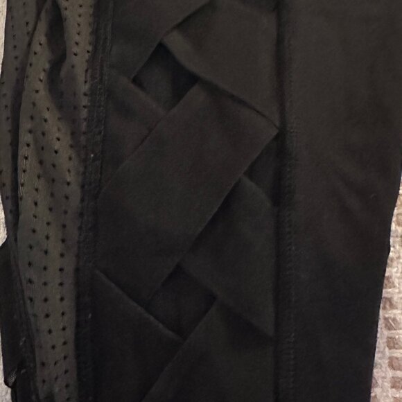 Lululemon Black Athletic Crops Mesh Wrap Detail Blue Waistband - Picture 3 of 6